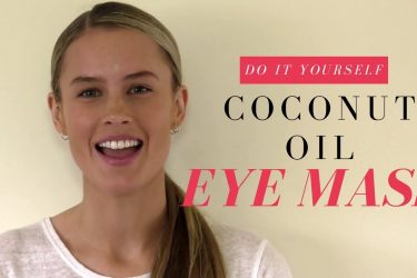 How To Make A Coconut Oil Eye Mask For Dark Circles – DIY Beauty Tip!